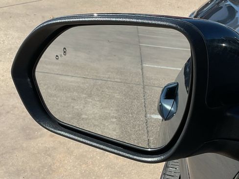 Used 2025 Kia Seltos S image 11