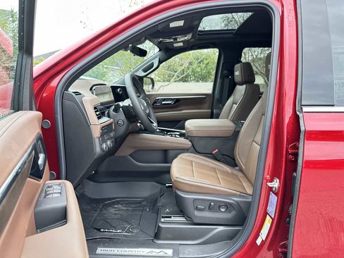 New 2026 Chevrolet Tahoe High Country RWD image 2