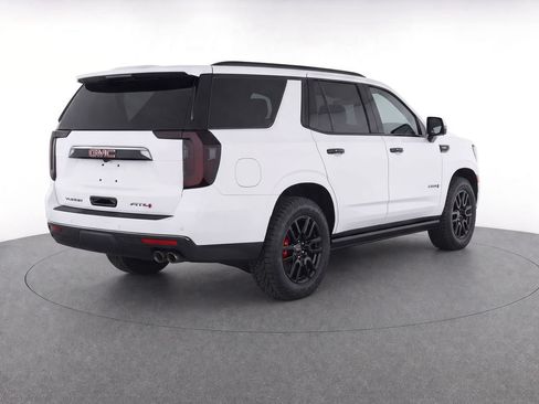 Used 2023 GMC Yukon AT4 w/ AT4 Premium Package AWD/4WD image 3