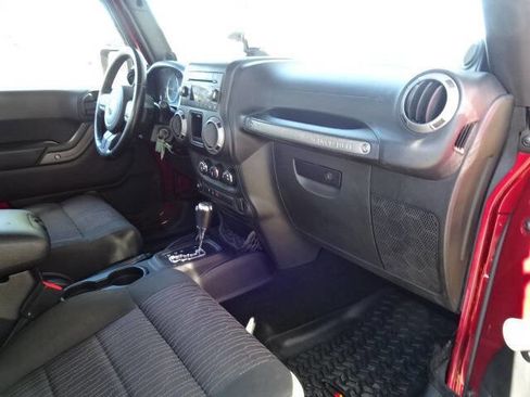 Used 2012 Jeep Wrangler Sport w/ Connectivity Group image 28