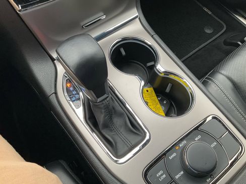 Used 2021 Jeep Grand Cherokee Limited w/ Quick Order Package 28K 80th image 12