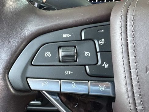 Used 2023 Cadillac Escalade ESV Sport Platinum w/ LPO, ONYX Package RWD image 33