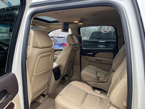 Used 2009 GMC Yukon XL Denali image 14