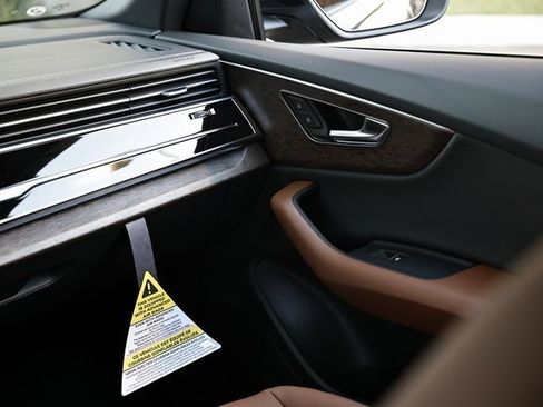 New 2026 Audi Q8 Premium image 28