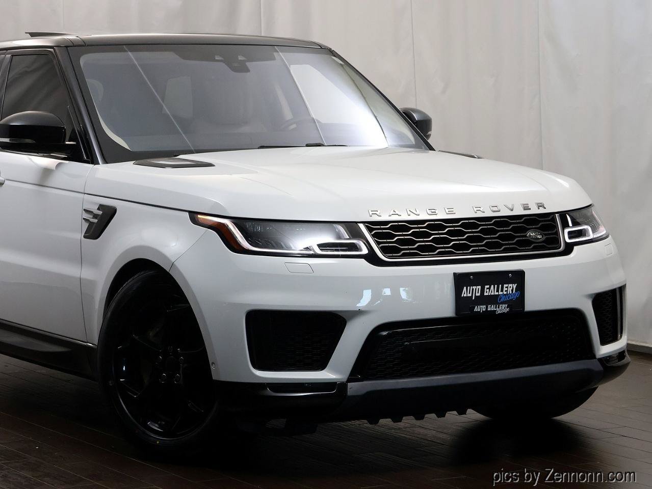 Used 2019 Land Rover Range Rover Sport HSE AWD/4WD image 2