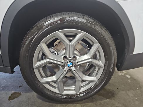 Used 2024 BMW X3 xDrive30i w/ Premium Package AWD/4WD image 35