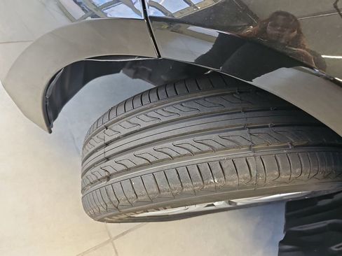 Used 2021 Toyota Corolla LE w/ Carpet Mat Package (TMS) image 32