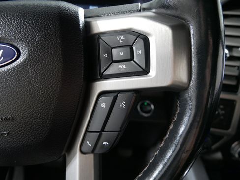 Used 2018 Ford F150 Platinum w/ Equipment Group 701A Luxury AWD/4WD image 28