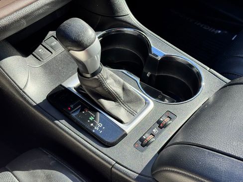 Used 2017 Toyota Highlander Limited image 39