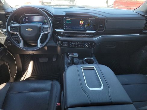 Used 2022 Chevrolet Silverado 1500 LTZ image 9