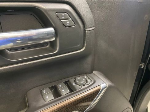 Used 2020 Chevrolet Silverado 1500 LT w/ Texas Edition image 21