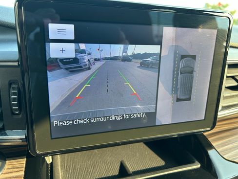 Used 2023 Ford Explorer Limited image 15