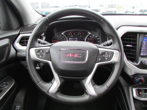 Used 2023 GMC Acadia SLT image 24