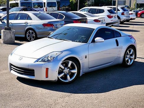Used 2006 Nissan 350Z Base 2dr Coupe w/ (N93) Cargo Convenience Pkg image 4
