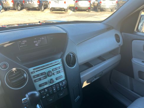 Used 2011 Honda Pilot EX-L image 16