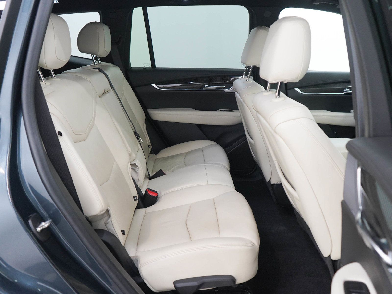 Used 2020 Cadillac XT6 Premium Luxury FWD image 12