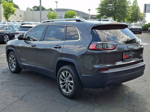 Used 2019 Jeep Cherokee Latitude Plus FWD image 11
