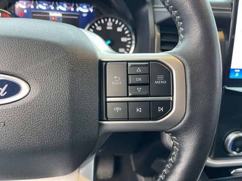 Certified 2024 Ford Expedition XLT image 19