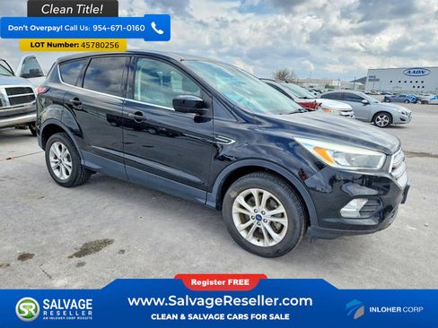 Used 2017 Ford Escape SE w/ SE Cold Weather Package image 5