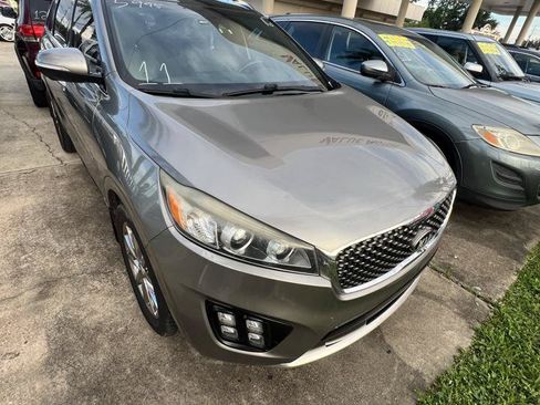 Used 2016 Kia Sorento SX w/ SXL Technology Package AWD/4WD image 2