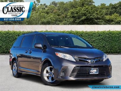 Used 2018 Toyota Sienna LE