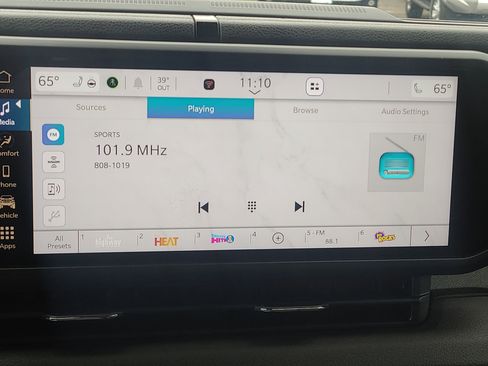 Used 2024 Jeep Wrangler Unlimited image 27