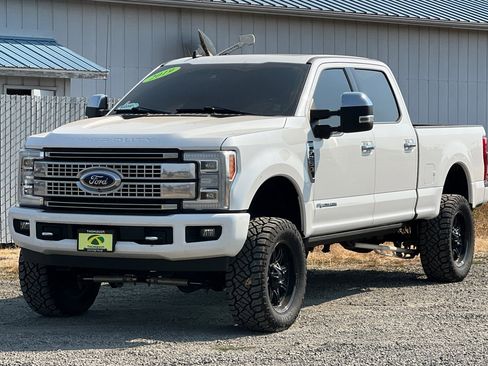 Used 2019 Ford F250 Platinum w/ Platinum Ultimate Package image 8