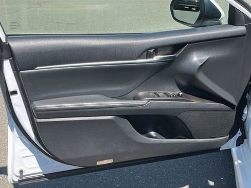 Used 2024 Toyota Camry XSE FWD image 9