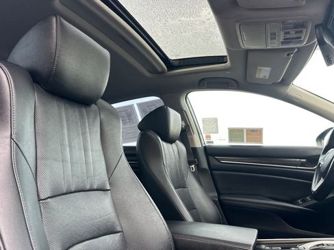 Used 2019 Honda Accord EX-L image 17