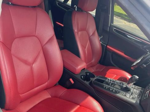 Used 2019 Porsche Macan S AWD/4WD image 10