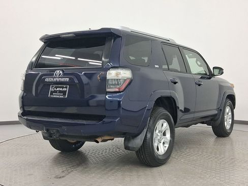 Used 2015 Toyota 4Runner SR5 Premium image 9