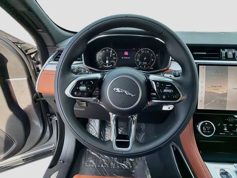 New 2026 Jaguar F-PACE R-Dynamic S AWD/4WD image 40