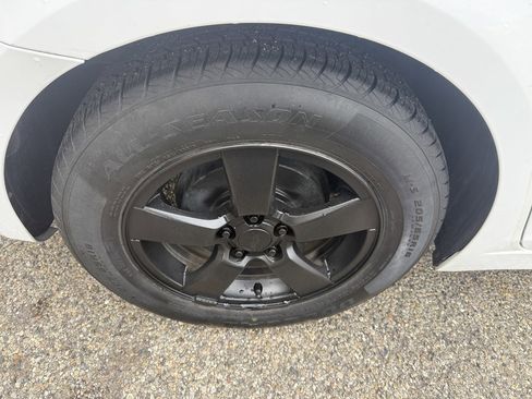 Used 2015 Chevrolet Cruze LT FWD image 7