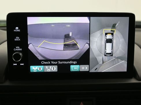 Certified 2023 Honda Pilot TrailSport image 16