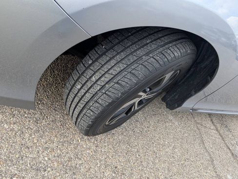 Used 2017 Honda Accord LX image 16