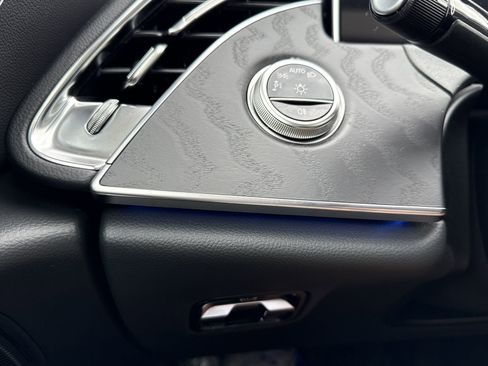 Used 2025 Mercedes-Benz E 350 Sedan image 19