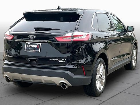 Used 2019 Ford Edge Titanium w/ Cold Weather Package AWD/4WD image 13
