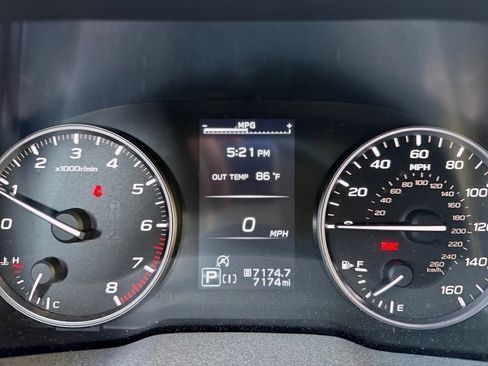 Certified 2024 Subaru Crosstrek 2.0i Premium AWD/4WD image 16