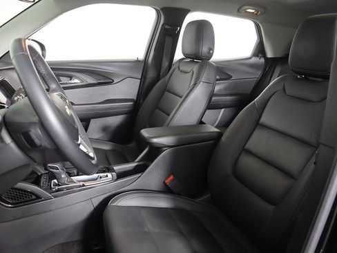 Used 2022 Chevrolet TrailBlazer LT w/ Sun and Liftgate Package image 30