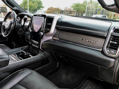 Used 2020 RAM 3500 Limited image 10