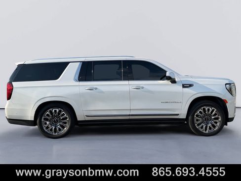 Used 2024 GMC Yukon XL Denali Ultimate AWD/4WD image 2