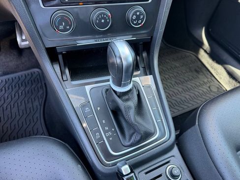 Used 2018 Volkswagen Golf Alltrack S AWD/4WD image 24