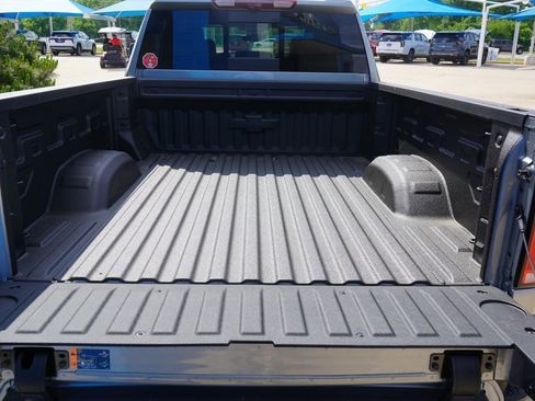 New 2026 Chevrolet Silverado 2500 ZR2 w/ LPO, Dark Essentials Package AWD/4WD image 19