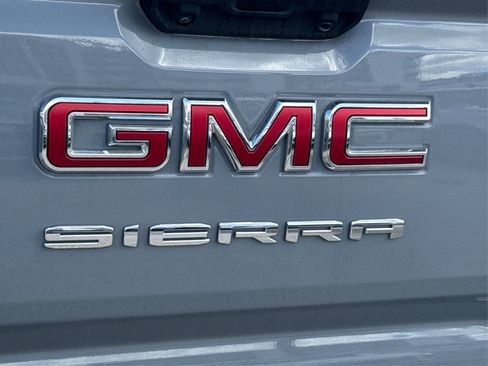 Used 2024 GMC Sierra 1500 Elevation image 18