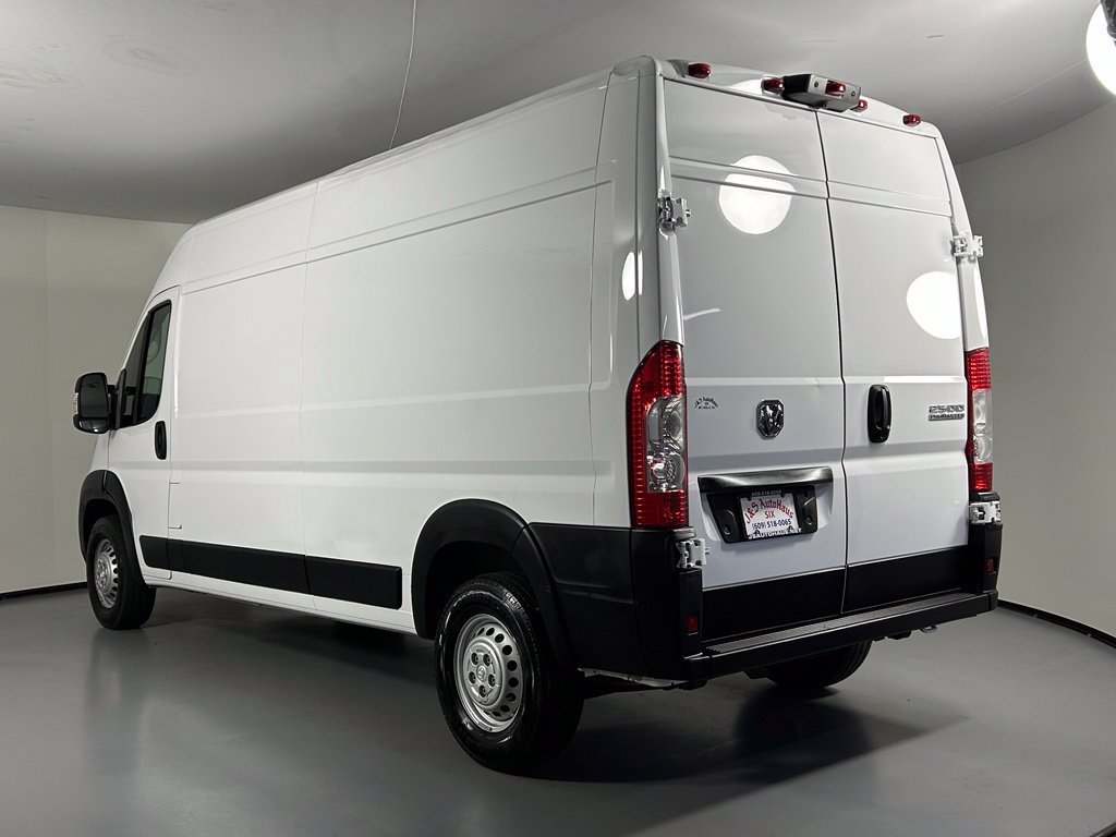 Used 2026 RAM ProMaster 2500 w/ Convenience Group FWD image 5