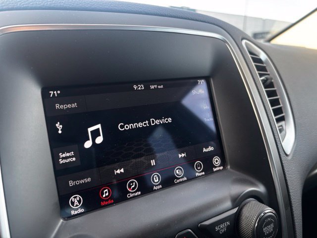 Used 2020 Dodge Durango SXT AWD/4WD image 27