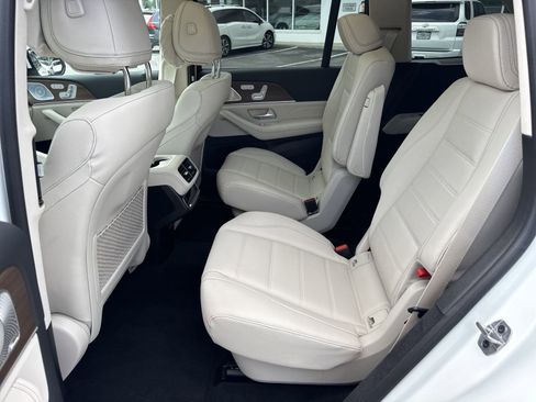 New 2026 Mercedes-Benz GLS 450 4MATIC image 12
