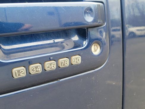 Used 2008 Ford F150 FX4 image 12