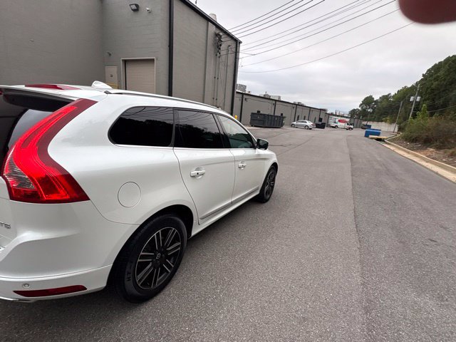 Used 2016 Volvo XC60 T5 Platinum w/ Protection Package FWD image 3