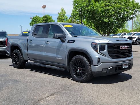 Used 2023 GMC Sierra 1500 Elevation w/ X31 Off-Road Package AWD/4WD image 1